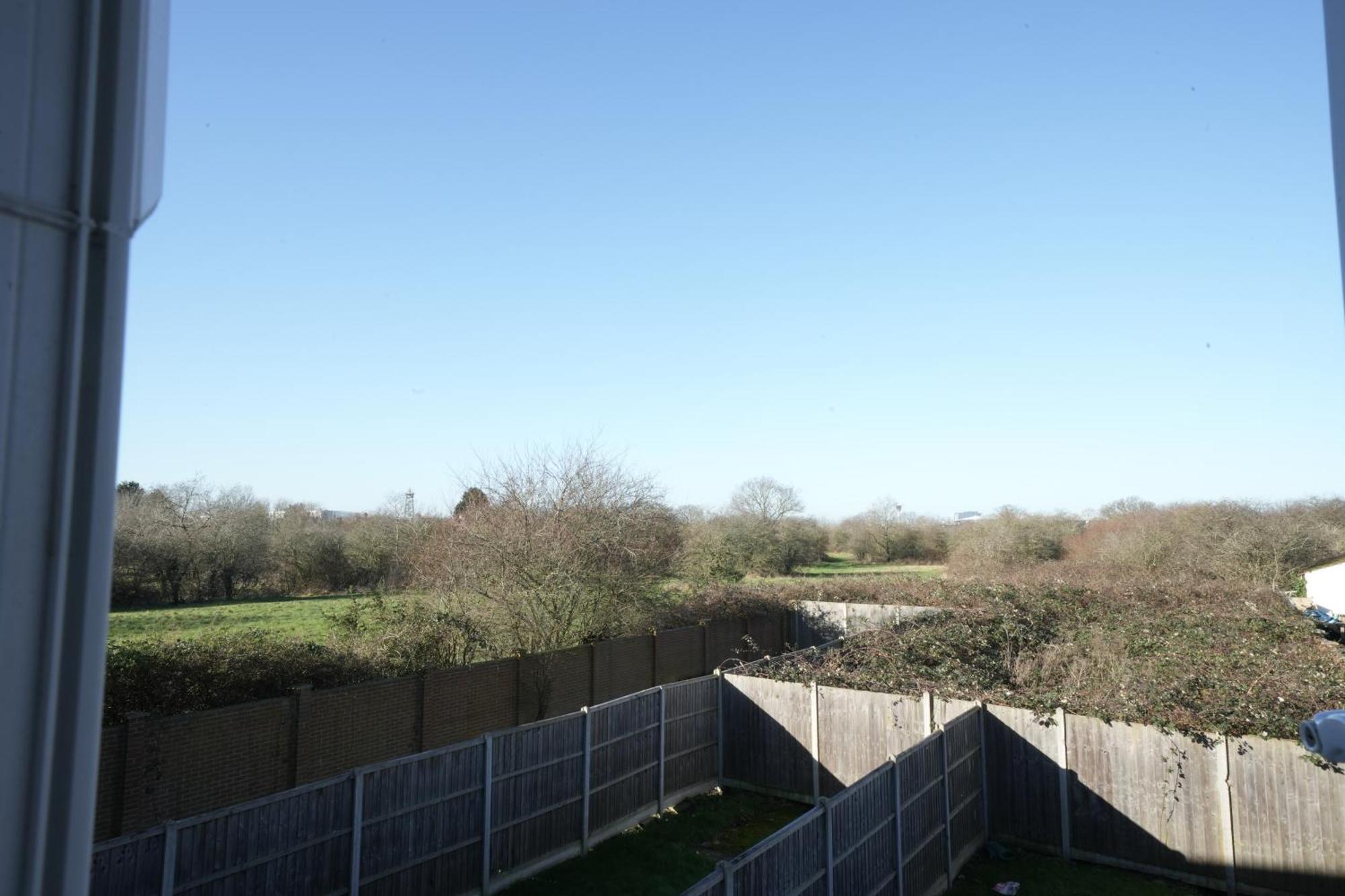 Hatton Apartments Heathrow Airport- Free Parking-Free Underground To And From Heathrow Airport Hatton Cross See Picture-See London Fast Hatton Cross To Central London 30Min Buitenkant foto