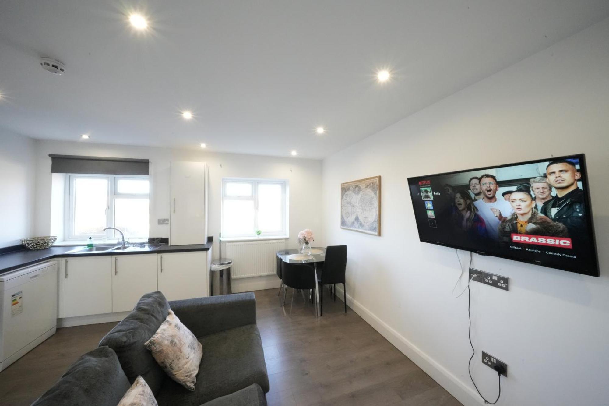 Hatton Apartments Heathrow Airport- Free Parking-Free Underground To And From Heathrow Airport Hatton Cross See Picture-See London Fast Hatton Cross To Central London 30Min Buitenkant foto