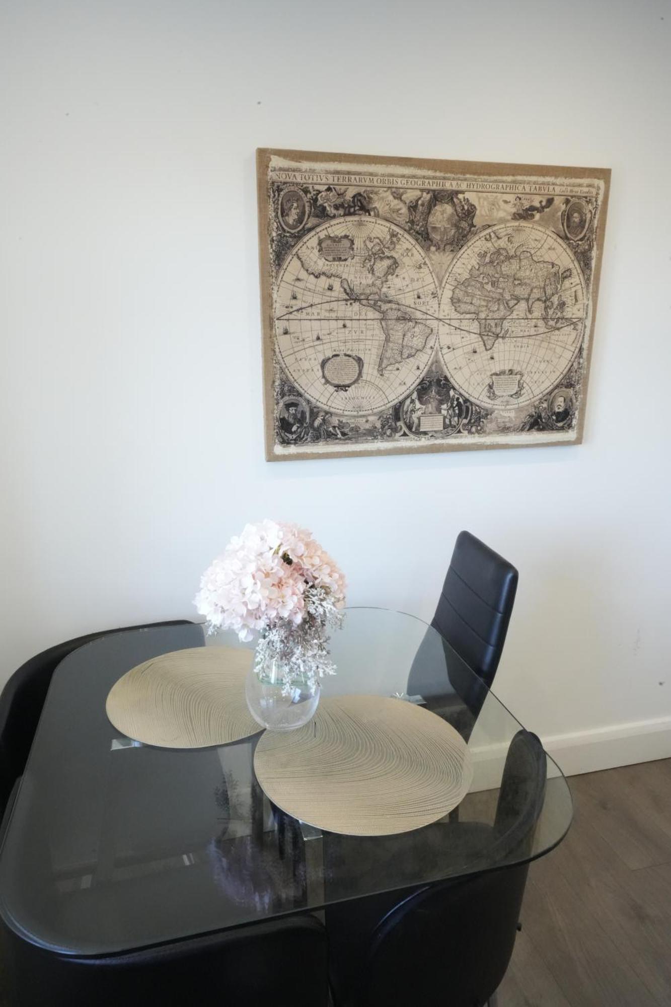 Hatton Apartments Heathrow Airport- Free Parking-Free Underground To And From Heathrow Airport Hatton Cross See Picture-See London Fast Hatton Cross To Central London 30Min Buitenkant foto
